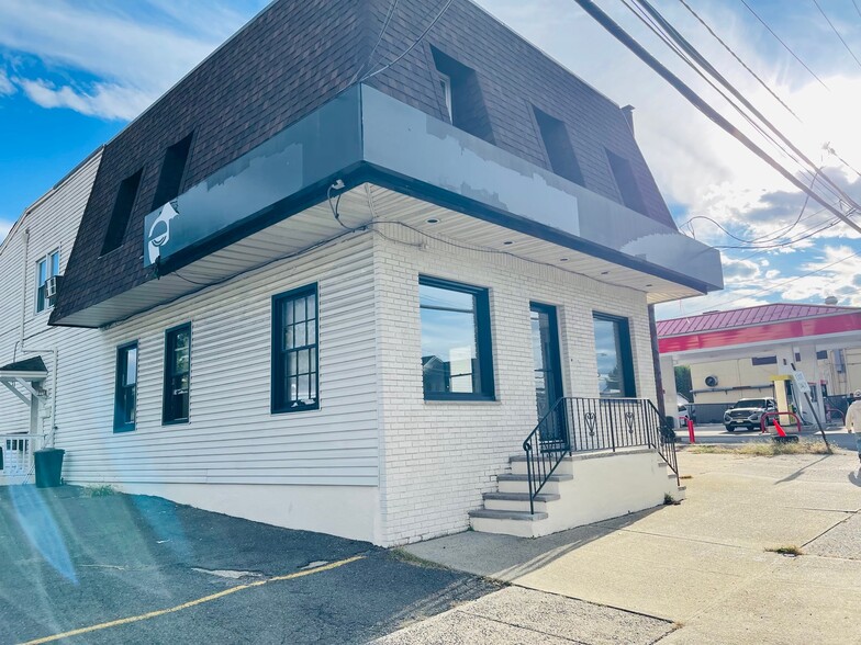 Primary Photo Of 314 Broadway, Elmwood Park Storefront Retail Residential For Lease