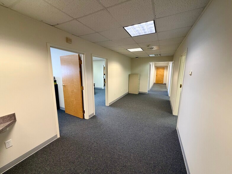 More Photos Of 277 Tompkins St, Cortland Office For Lease