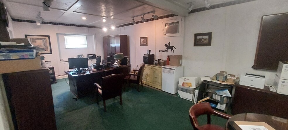 More Photos Of 66-68 Plymouth St, Edwardsville Flex For Sale