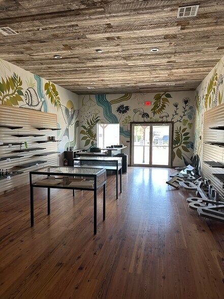 More Photos Of 204 W 2nd St, Edmond Freestanding For Sale