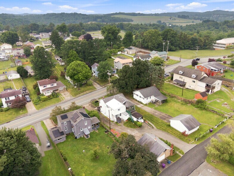 More Photos Of 1519 Renton Rd, Pittsburgh Funeral Home For Sale
