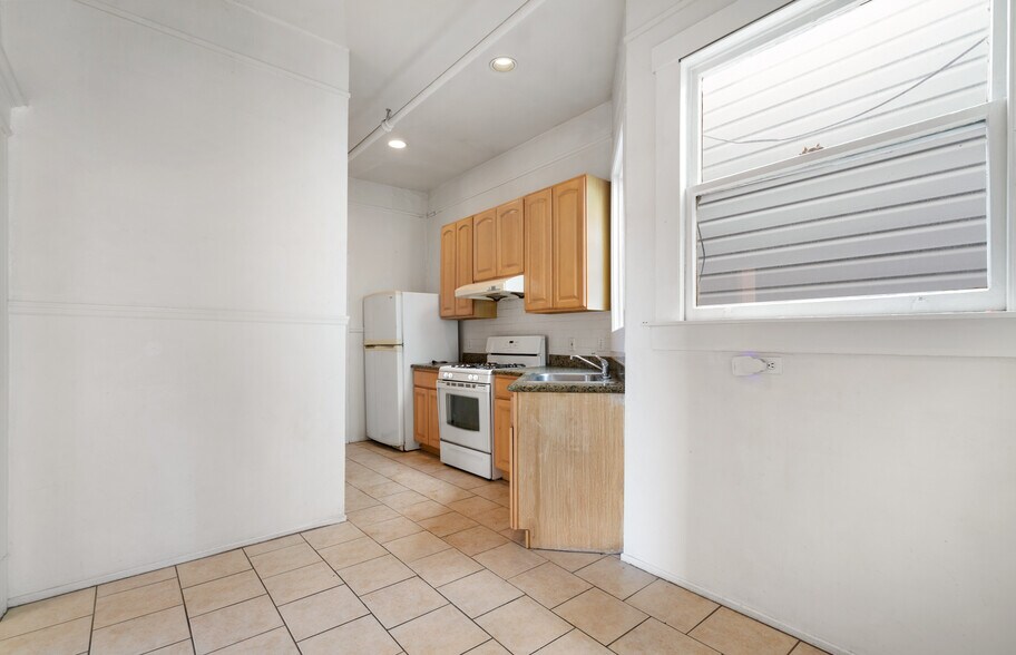More Photos Of 1114 Bryant St, San Francisco Storefront Retail Residential For Sale