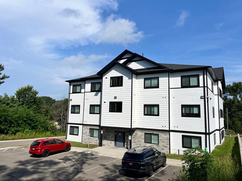 More Photos Of 1922 Wilson Ave, Saint Paul Apartments For Sale