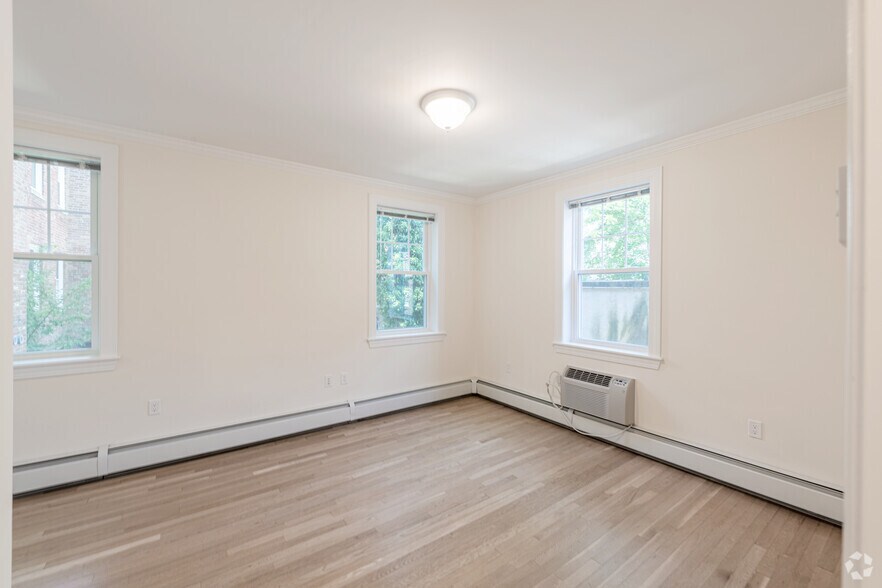 More Photos Of 1223 Beacon St, Brookline Apartments For Lease