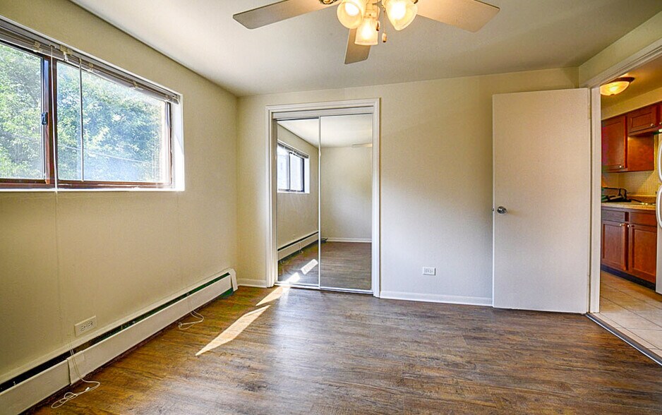 More Photos Of 949-953 E 86th St, Chicago Apartments For Sale