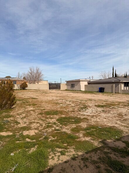 More Photos Of 15224 Bonanza Rd, Victorville Freestanding For Sale