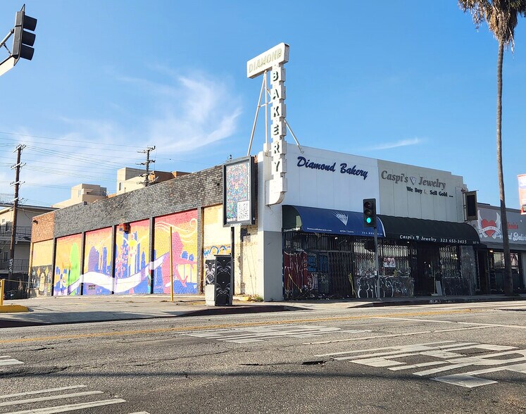 Primary Photo Of 337 N Fairfax Ave, Los Angeles Storefront For Sale