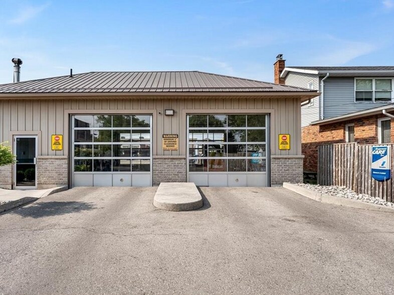 More Photos Of 158 Hwy 20 W, Fonthill Auto Repair For Sale