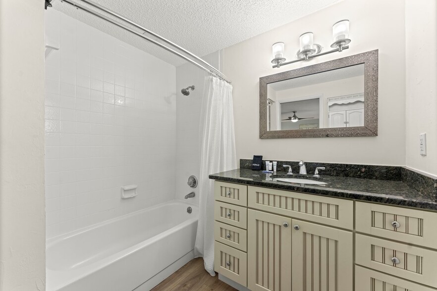 More Photos Of 1708 S Atlantic Ave, New Smyrna Beach Hotel For Sale