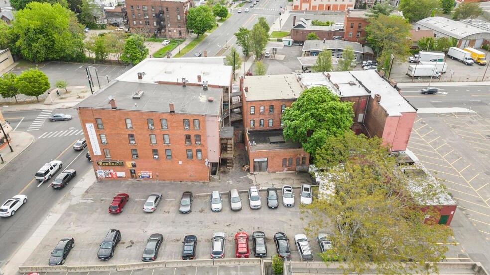 More Photos Of 343-357 W Main St, Waterbury Apartments For Sale