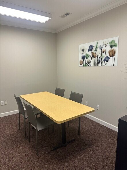 More Photos Of 8384 Six Forks Rd, Raleigh Office For Lease