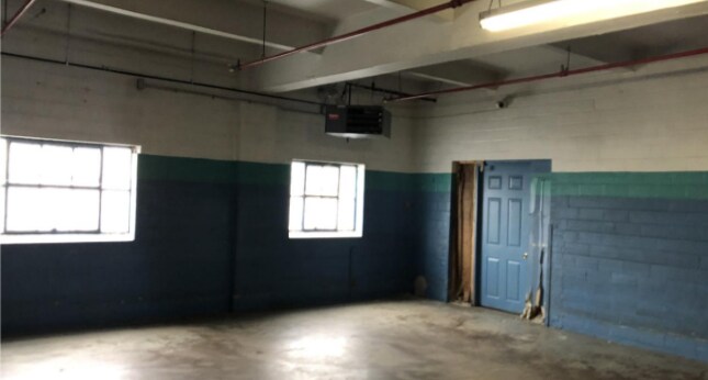 More Photos Of 401-423 W Taylor St, Syracuse Manufacturing For Lease