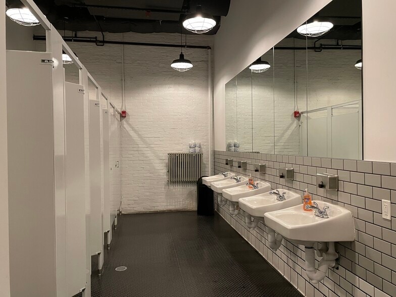 More Photos Of 1519 Decatur St, Ridgewood Loft Creative Space For Lease