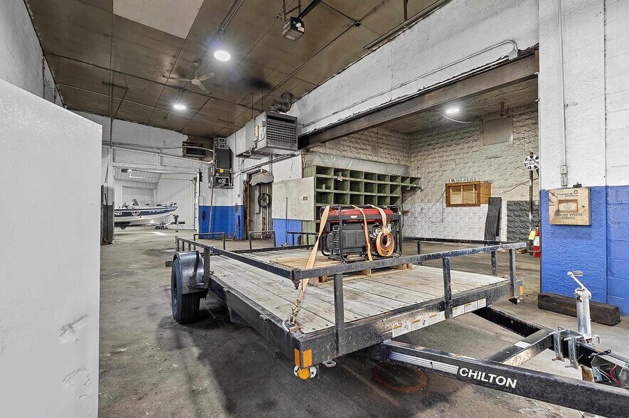 More Photos Of 201 E Green Bay St, Bonduel Service Station For Sale
