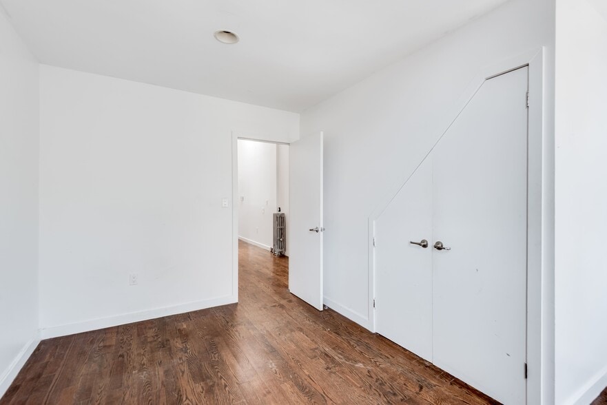 More Photos Of 886 Franklin Ave, Brooklyn Apartments For Sale