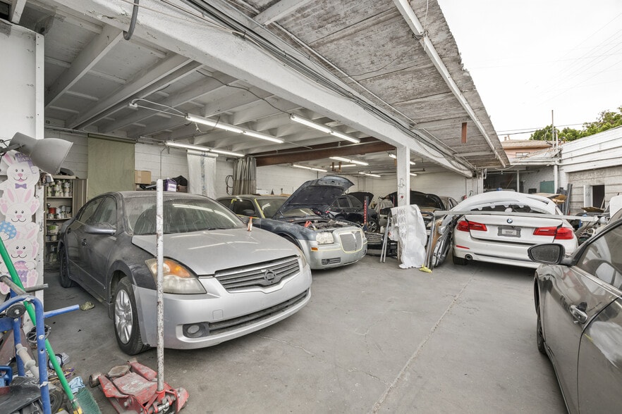 More Photos Of 5363 Venice Blvd, Los Angeles Auto Repair For Sale