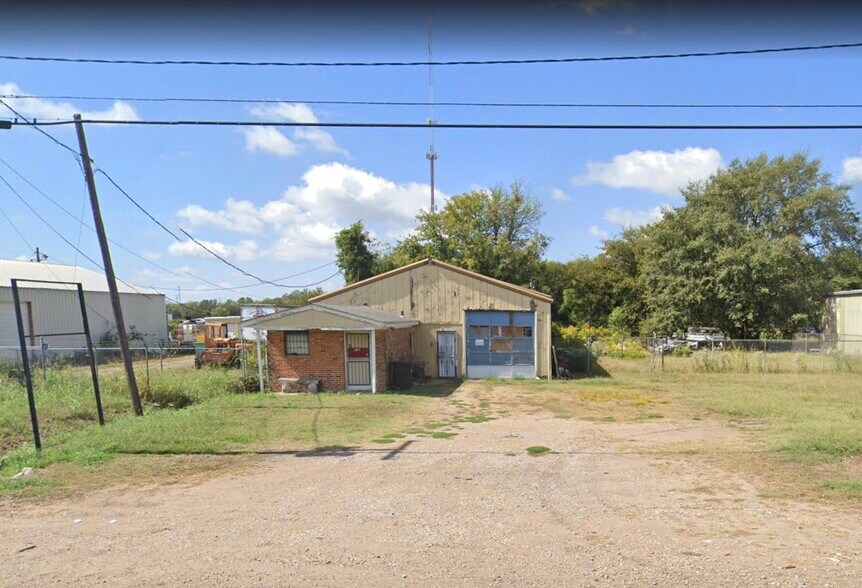 Primary Photo Of 681 S Raceway Rd, Greenville Flex For Sale
