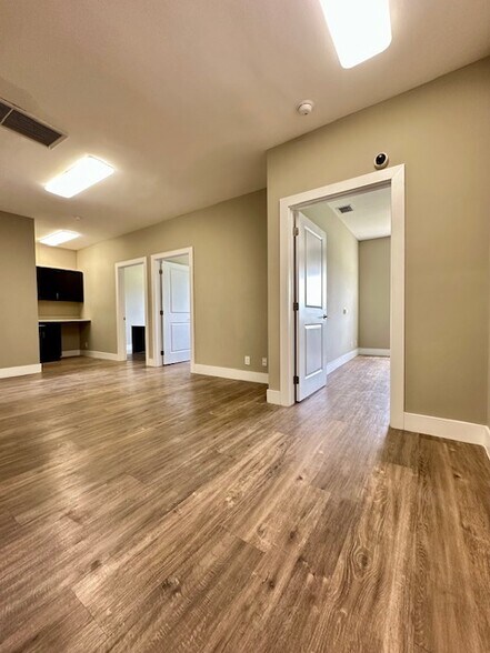 More Photos Of 5397 Orange Dr, Davie Office Residential For Lease