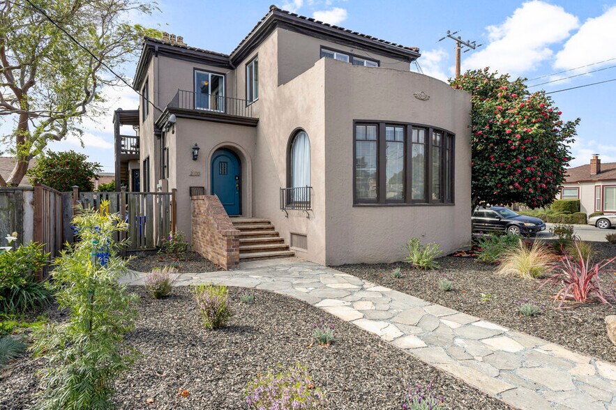 More Photos Of 2900 Barrett Ave, Richmond Multifamily For Sale
