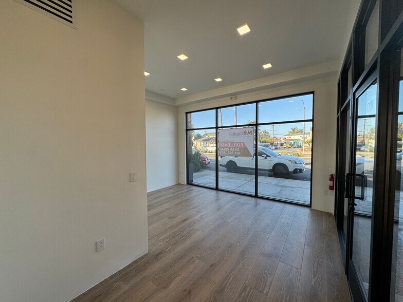 More Photos Of 5744 E 2nd St, Long Beach Storefront Retail Office For Lease