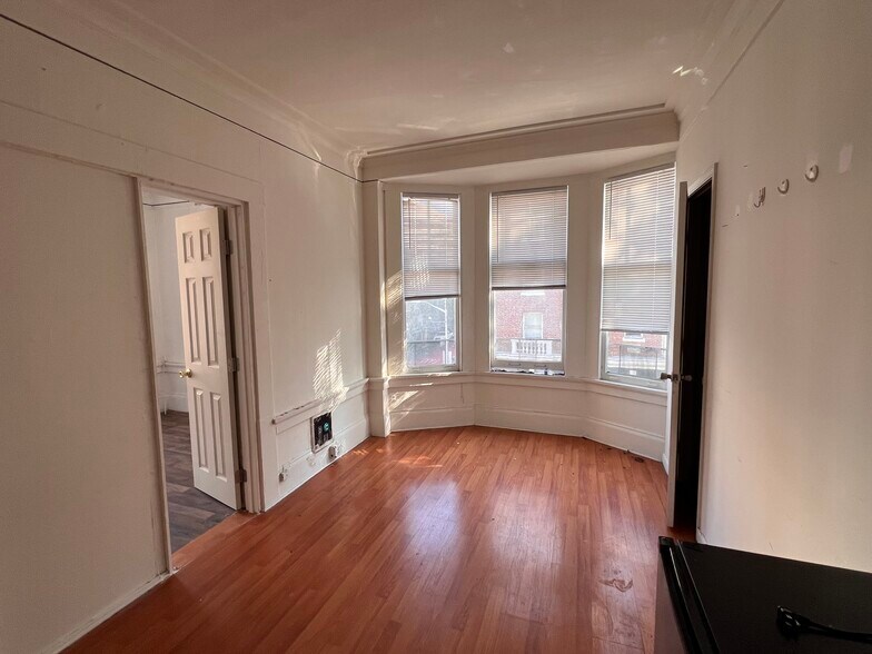 More Photos Of 545-555 Hyde St, San Francisco Apartments For Sale