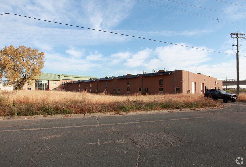 More Photos Of 2801 21st Ave S, Minneapolis Flex For Lease