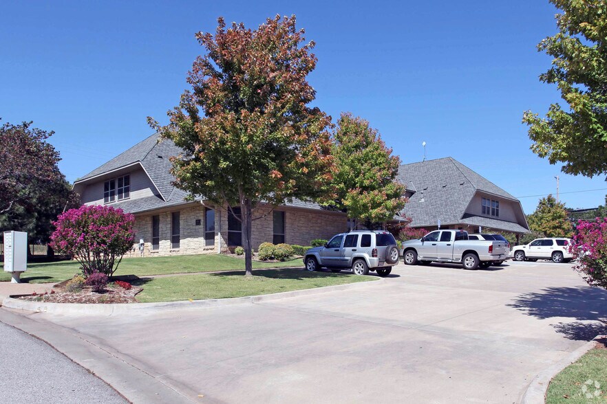 Primary Photo Of 3325 French Park Dr, Edmond Office For Lease