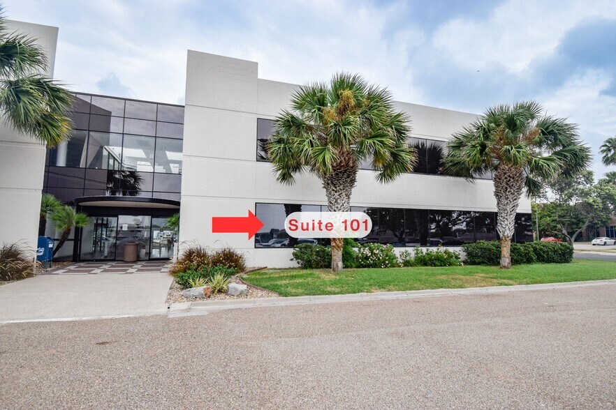 Primary Photo Of 5402 S Staples St, Corpus Christi Office For Lease