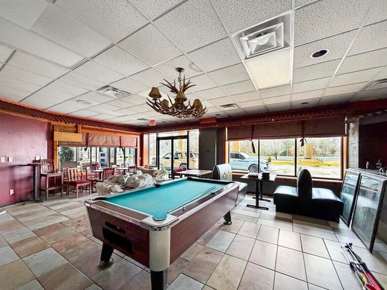 More Photos Of 3080 Colony Blvd, Leesville Hotel For Sale