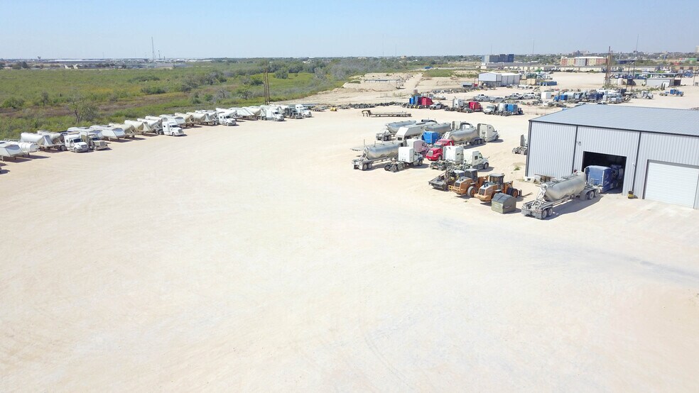 More Photos Of 2250 Dixie Blvd, Odessa Industrial For Sale