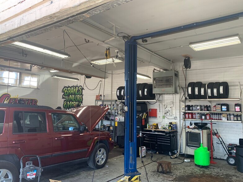 More Photos Of 7643 S State St, Midvale Auto Repair For Sale
