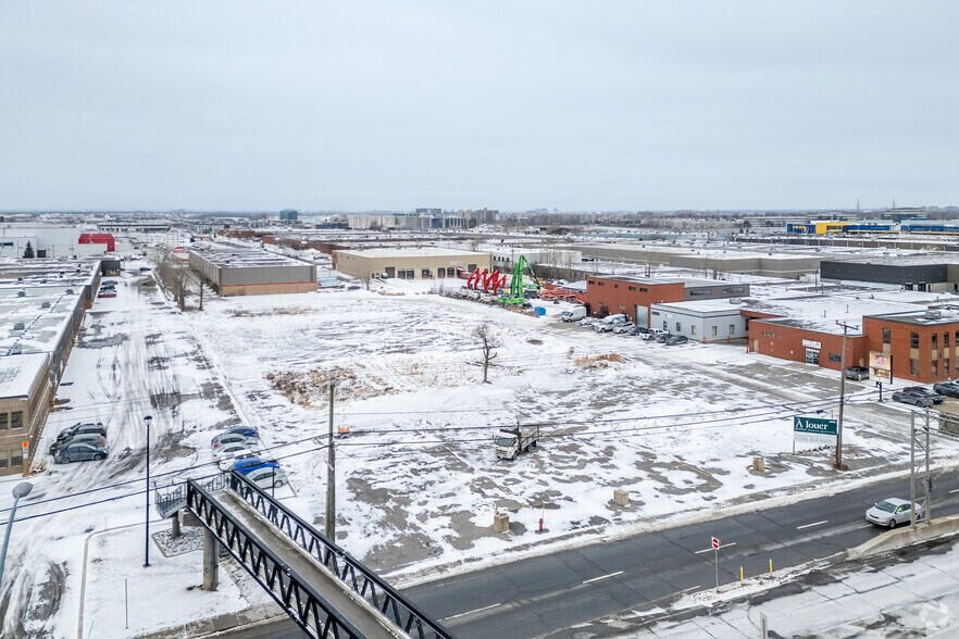 More Photos Of 6605-6615 Ch De La Côte-De-Liesse, Saint-Laurent Industrial For Sale
