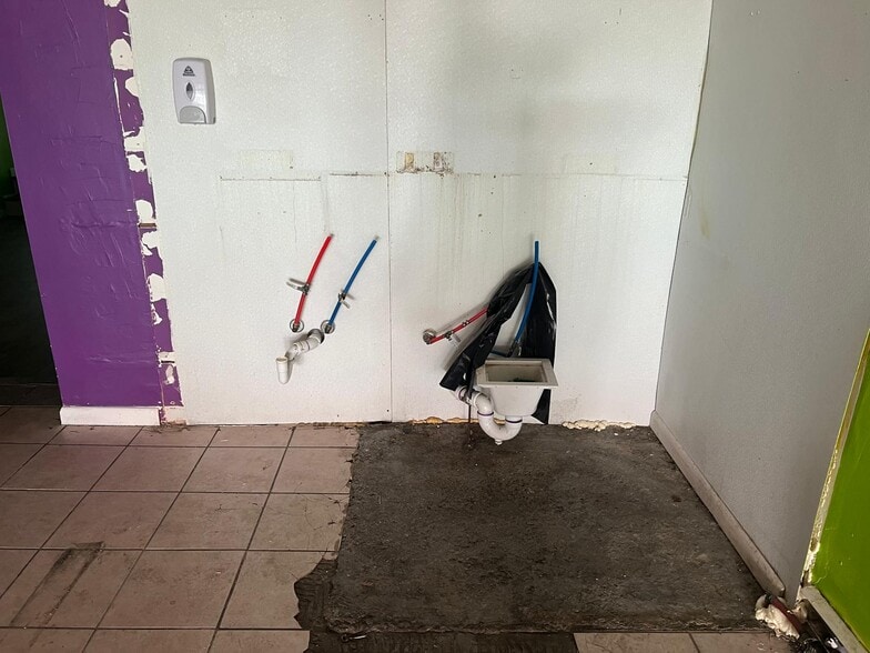 More Photos Of 4524 Bergenline Ave, Union City Apartments For Lease