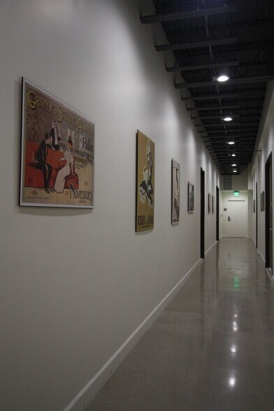 More Photos Of 5150 Wilshire Blvd, Los Angeles Loft Creative Space For Lease