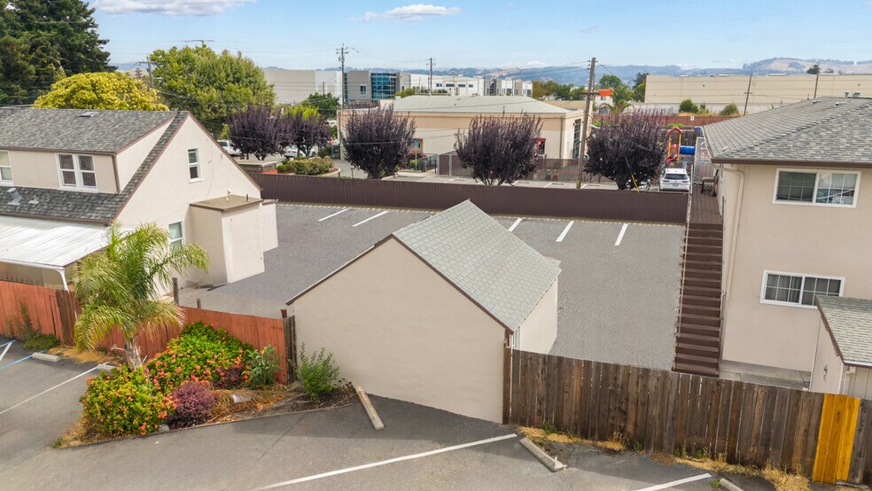 More Photos Of 2090 Marina Blvd, San Leandro Apartments For Sale