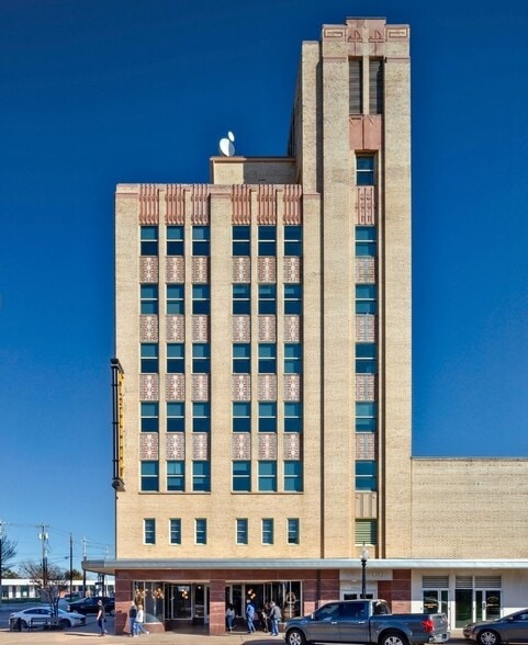 More Photos Of 219 N Main St, Bryan Office For Lease