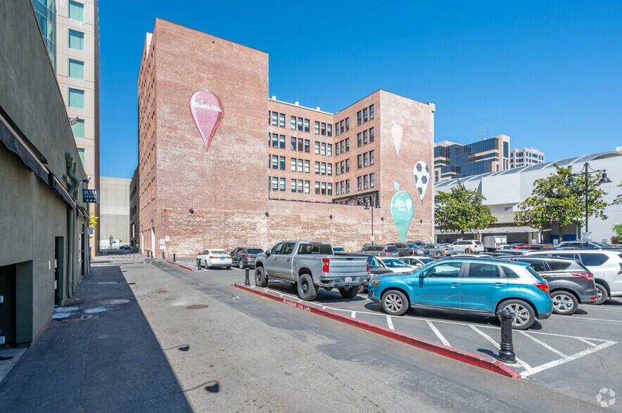 More Photos Of 1414 K St, Sacramento Office For Lease