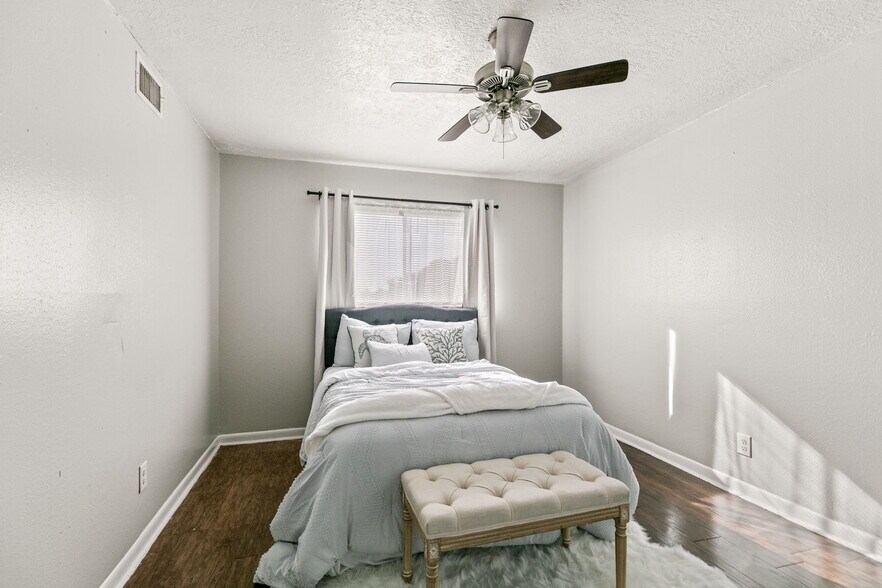 More Photos Of 8800 Gulf Fwy, Houston Apartments For Sale
