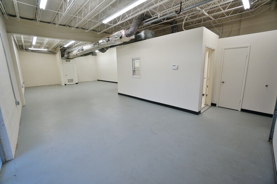 More Photos Of 1148-1174 Taft St, Rockville Warehouse For Lease