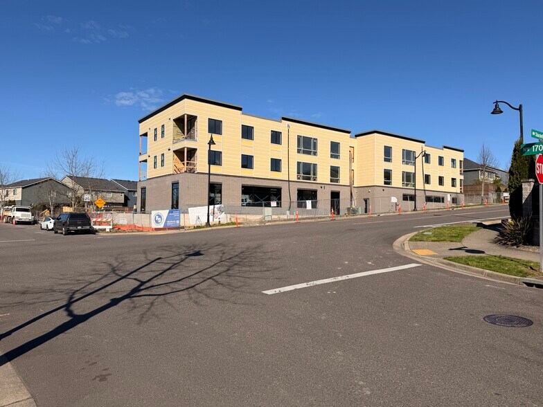 More Photos Of 7650 NW 170th Ave, Portland General Retail For Lease