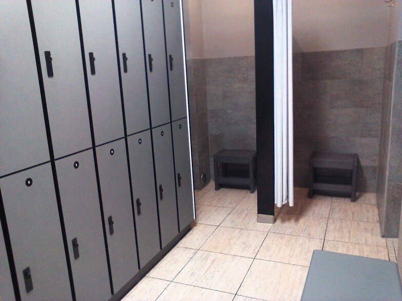 More Photos Of 3634 Austin Peay Hwy, Memphis Medical For Sale