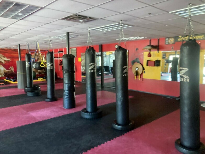 More Photos Of 114 Pembroke St, Kingston Storefront Retail Residential For Sale