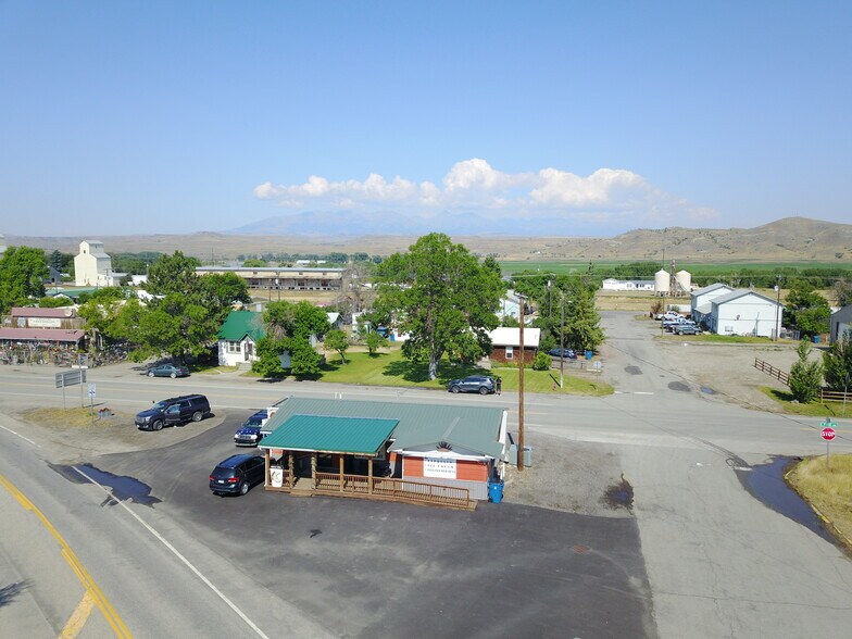 More Photos Of 153 Big Timber Rd loop, Big Timber Fast Food For Sale