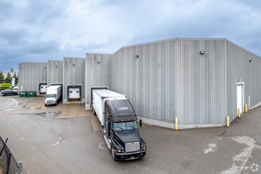 More Photos Of 200 Romina Dr, Vaughan Warehouse For Lease