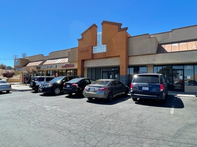 More Photos Of 13728 Hesperia Rd, Victorville Unknown For Lease