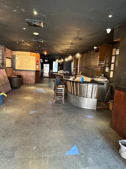 More Photos Of 4303 Broadway, Astoria Apartments For Lease