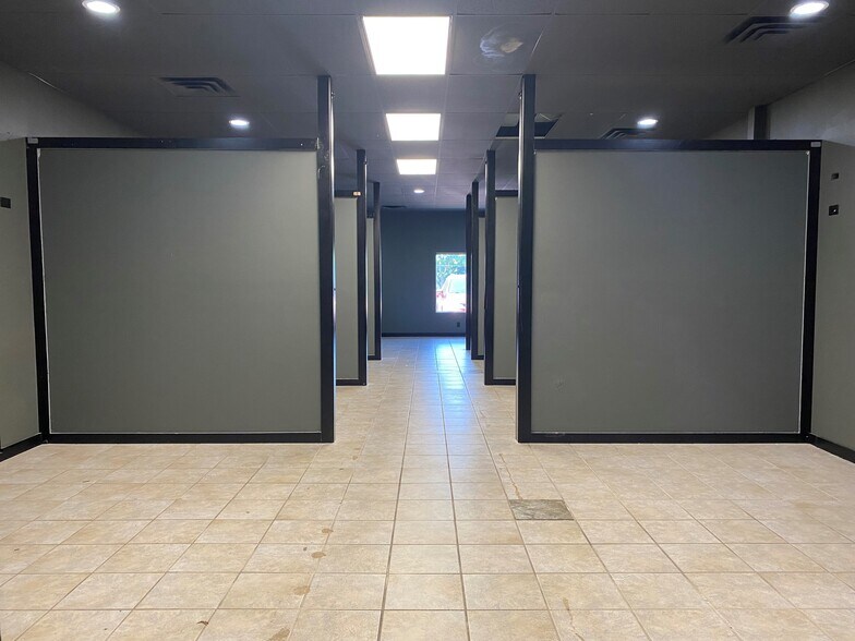 More Photos Of 4515-4531 E 26th St, Sioux Falls Storefront For Lease