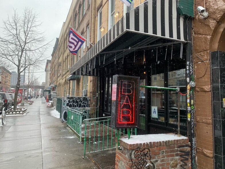 More Photos Of 254 Irving Ave, Brooklyn Apartments For Lease