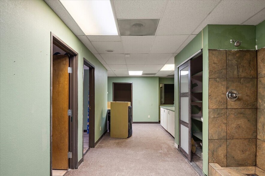 More Photos Of 2850 W Serendipity Cir, Colorado Springs Medical For Lease