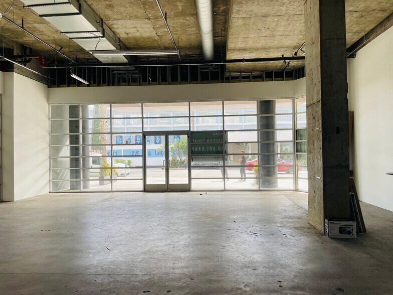 More Photos Of 8305 W Sunset Blvd, West Hollywood Office For Lease